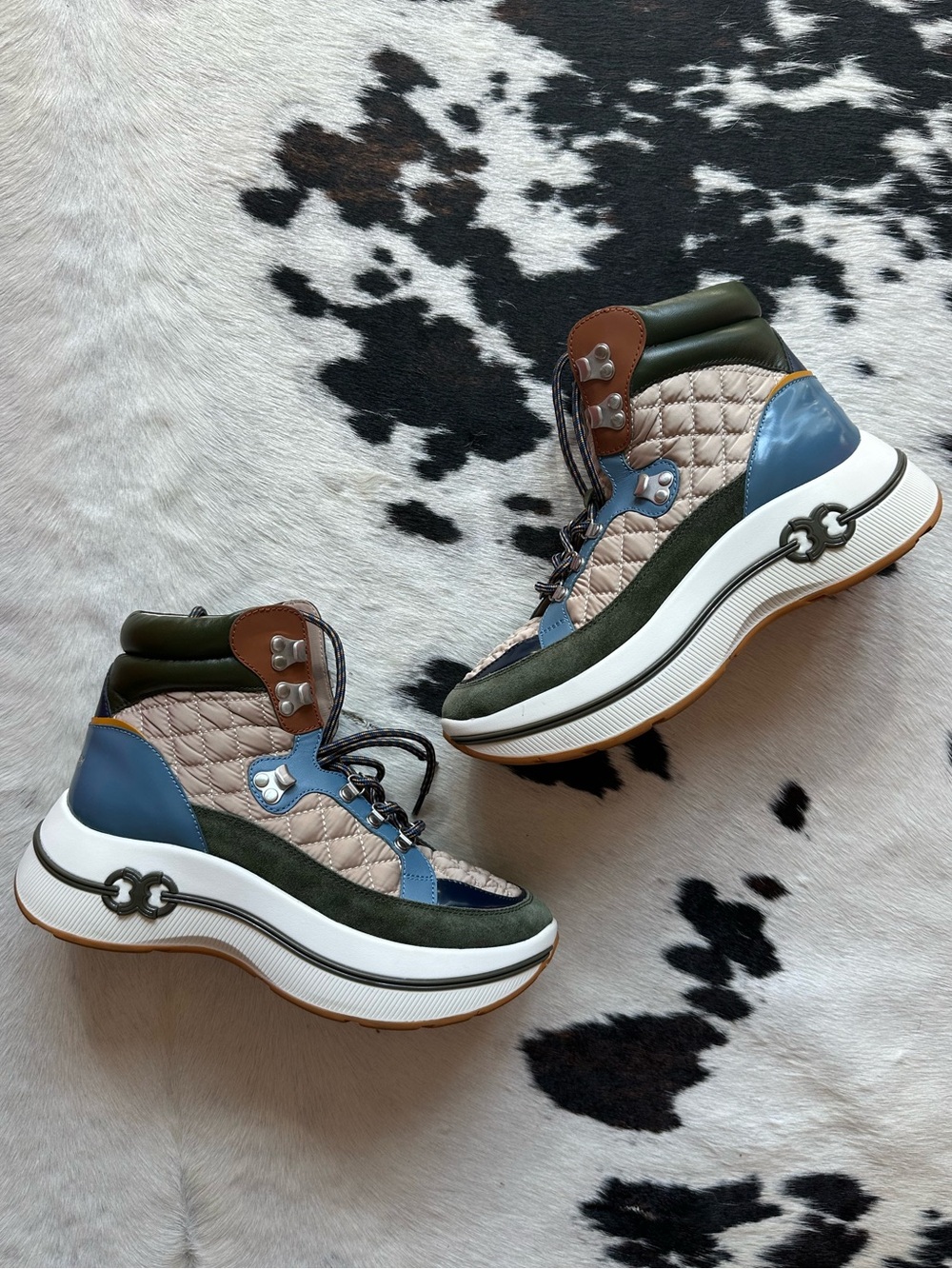 Tory Burch Women’s Gemini Link Leather Quilted Hiking Sneaker 9